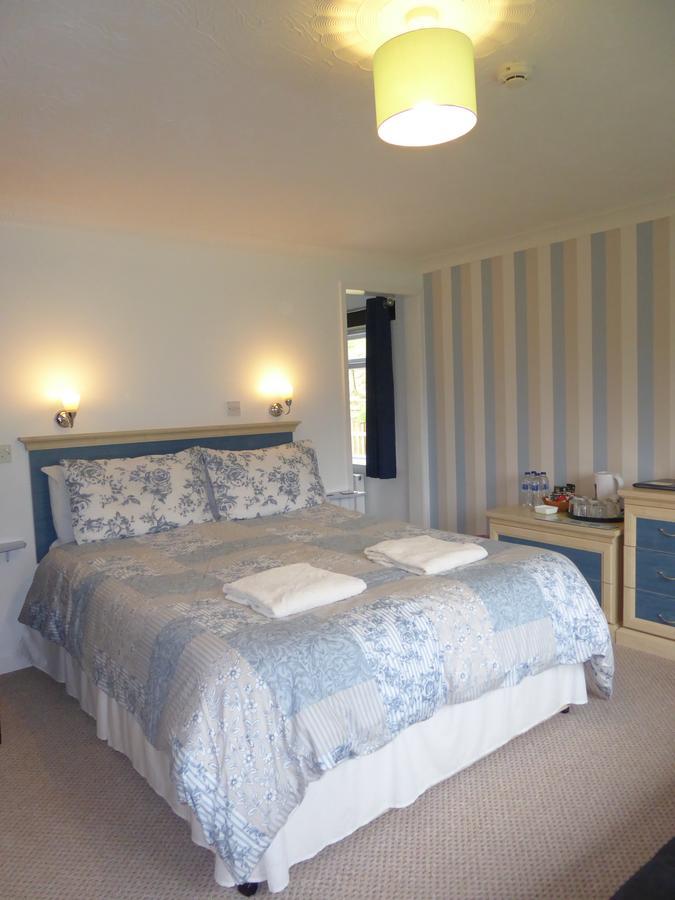 Neuadd Wen Guest House Carmarthen Eksteriør bilde