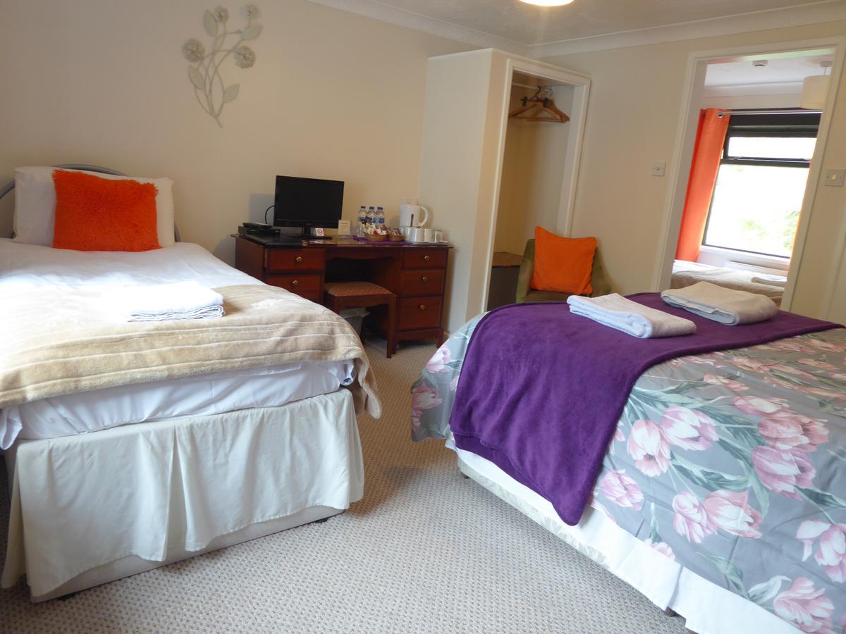 Neuadd Wen Guest House Carmarthen Eksteriør bilde