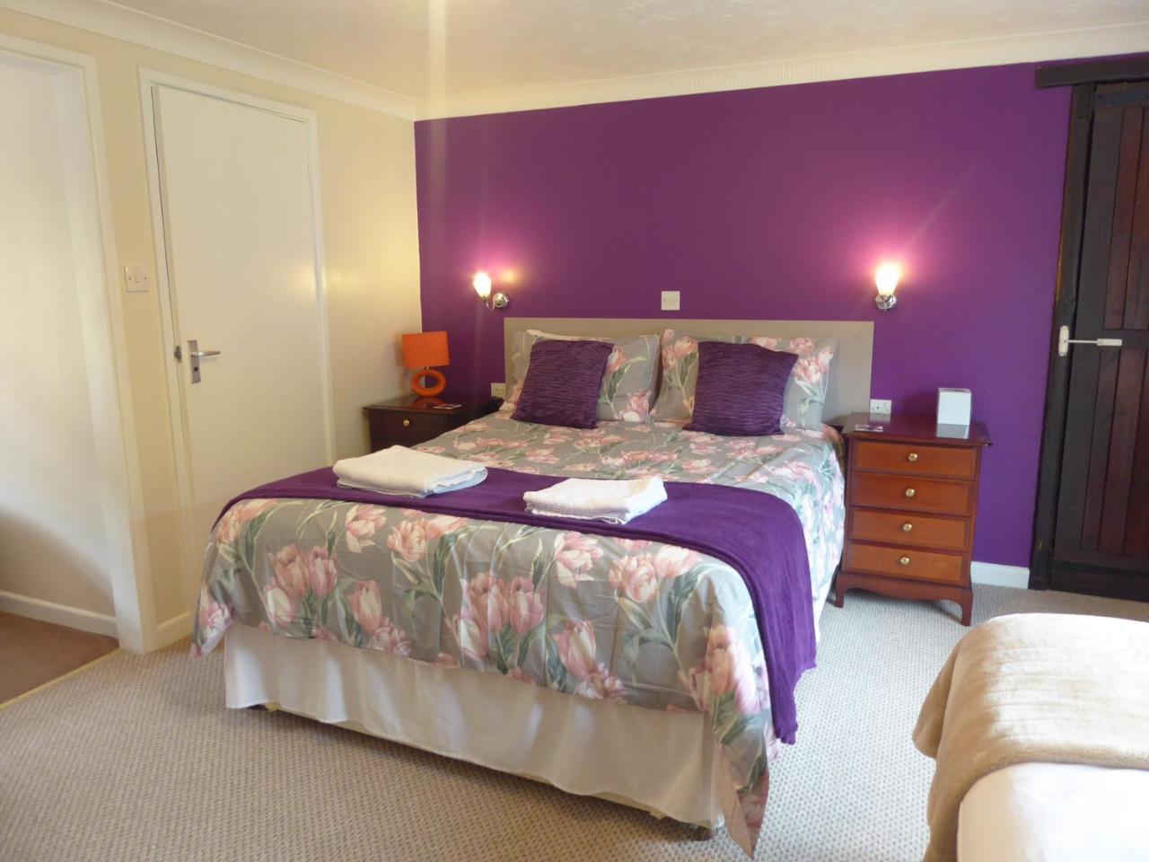 Neuadd Wen Guest House Carmarthen Eksteriør bilde